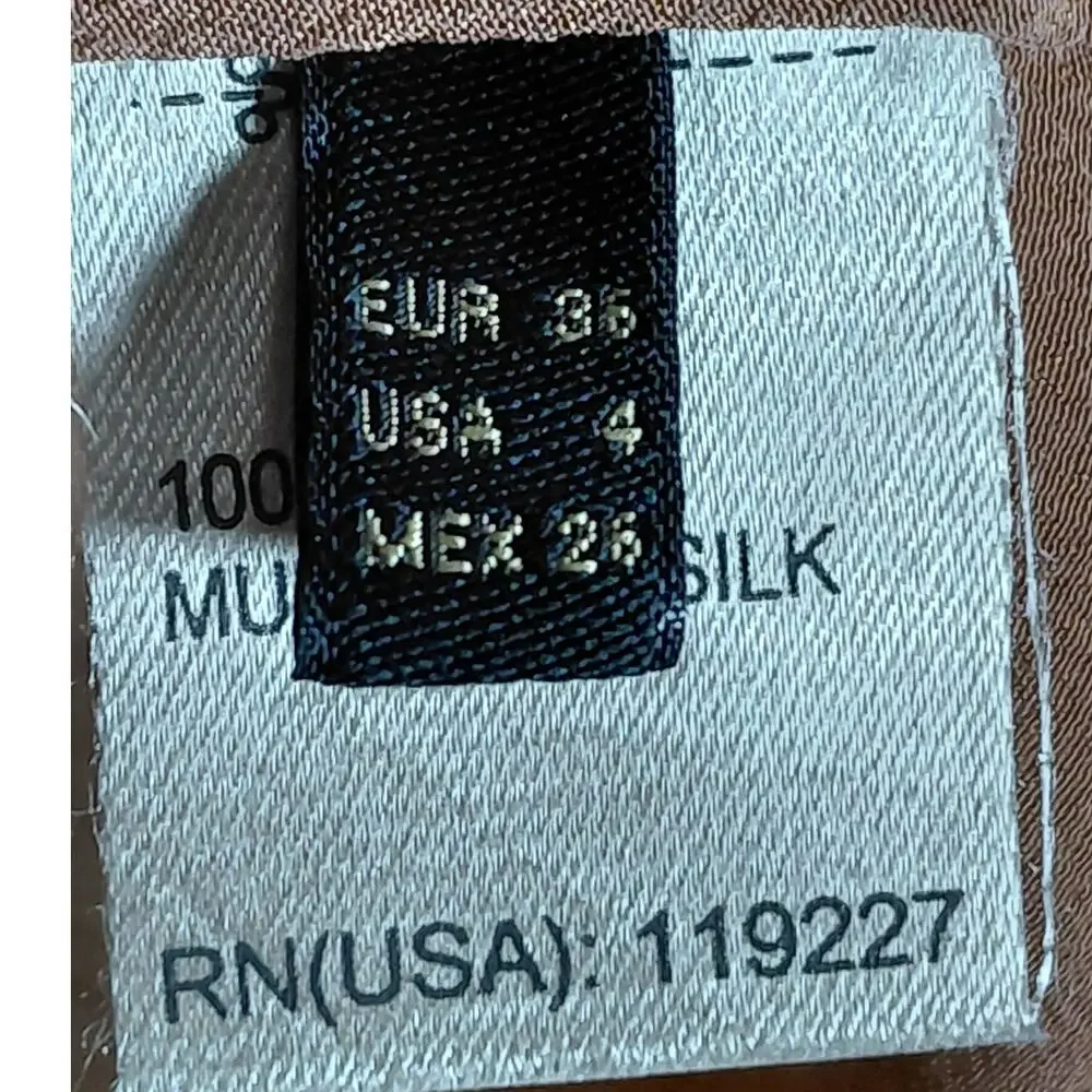 Massimo Dutti 100% Silk V-Neck Lightweight Breathable Blouse Women Size 4 - Picture 5 of 10